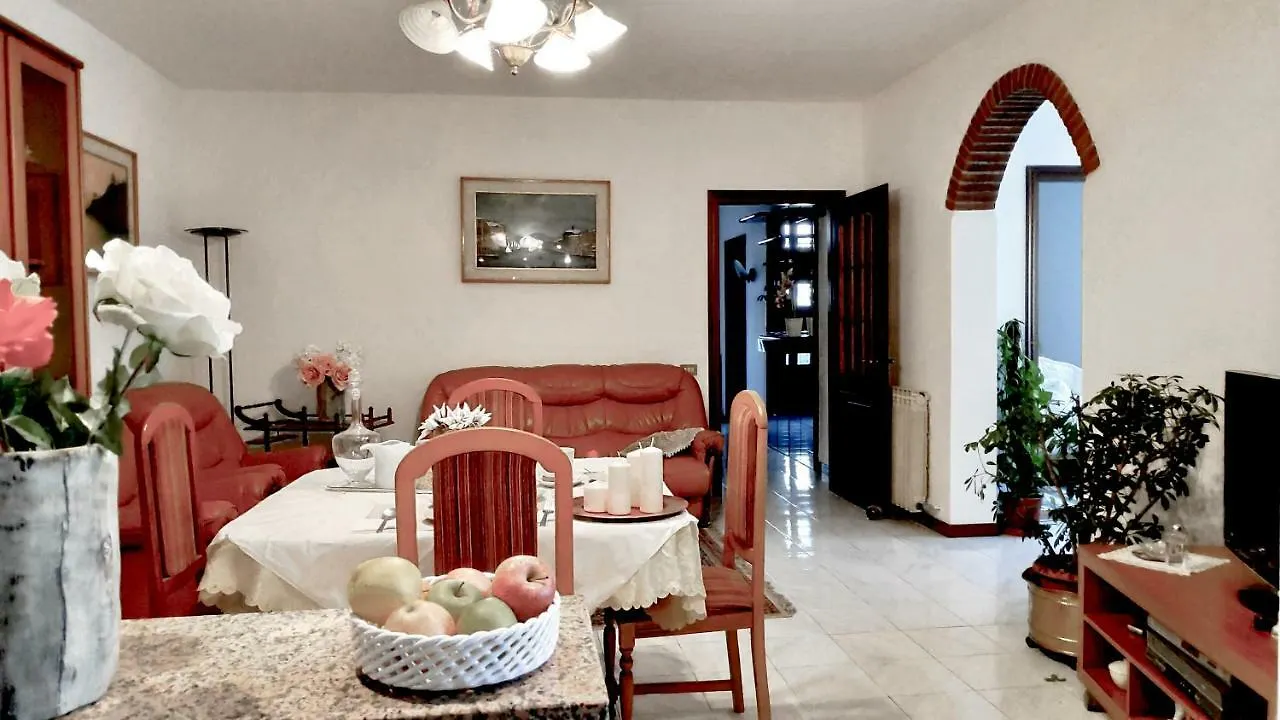 Apartamento Casa Lory Mestre 0*,  Italia